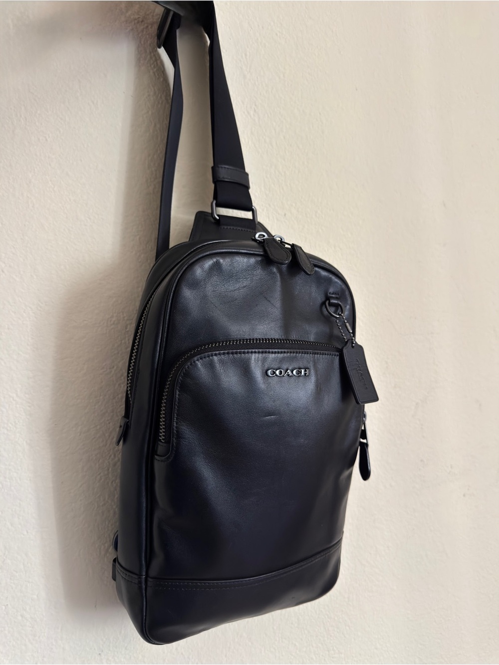 Coach Graham Pack C2931 Black Leather Crossbody Sling Bag Backpack B2321